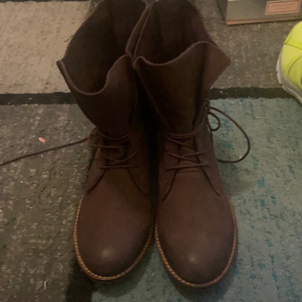 Steve Madden Suede Boots